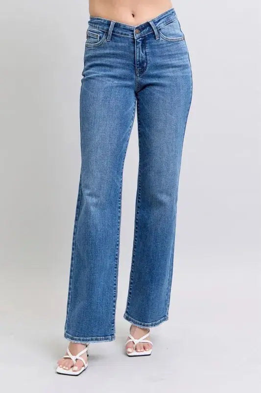 Judy Blue Full Size High Waist V-Front Vintage Wash Straight Jeans Plus Size.