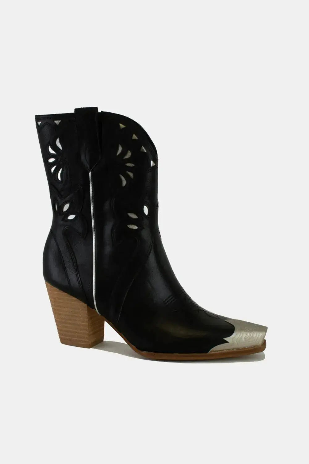 Beast Fashion Cut-Out Floral Embroidery Boots.