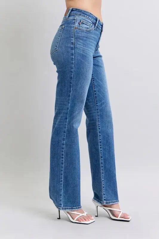Judy Blue Full Size High Waist V-Front Vintage Wash Straight Jeans Plus Size.