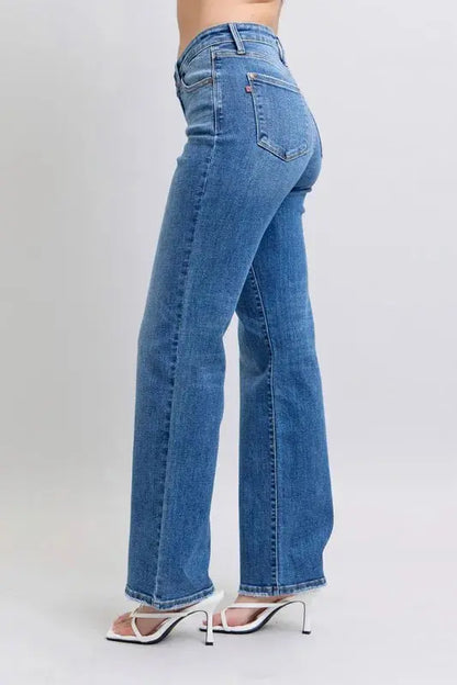 Judy Blue Full Size High Waist V-Front Vintage Wash Straight Jeans Plus Size.